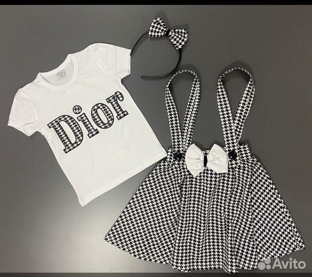 Летний комплект на девочку Dior на 4 года (104)
