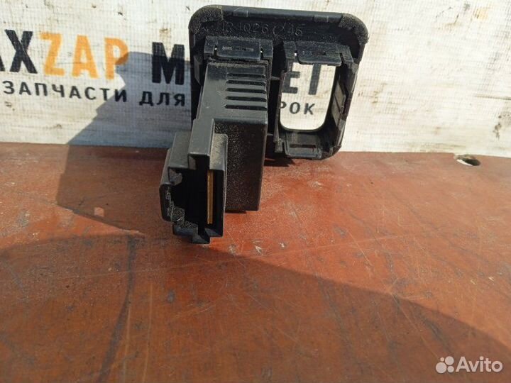 Кнопка корректора фар Mitsubishi Lancer 9 2000 б/у