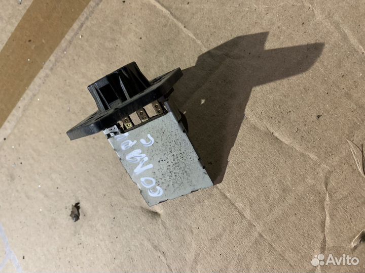 Резистор отопителя hyundai solaris