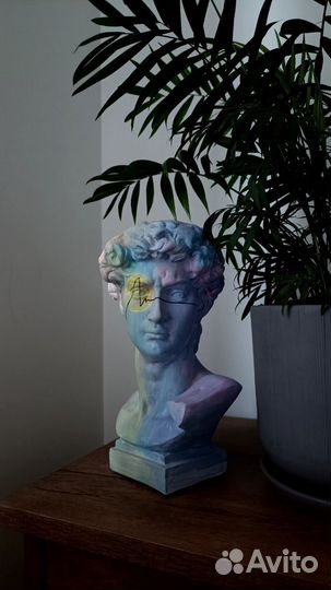 Голова Давида. Кашпо под небольшой цветок/ваза