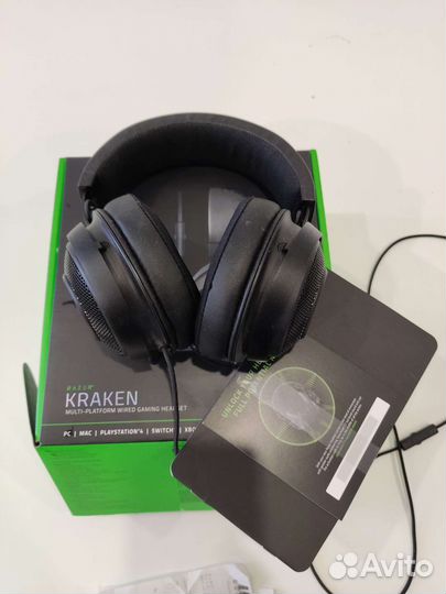 Наушники с микрофоном