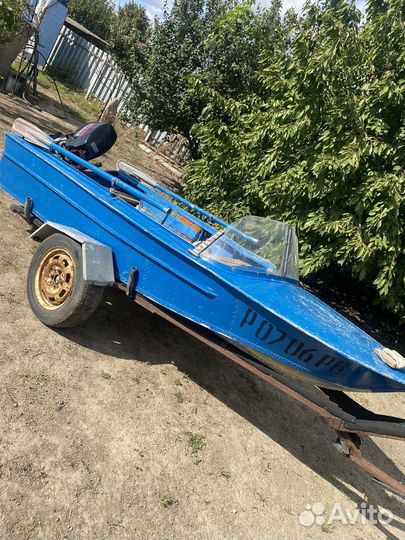 Моторная лодка Вега