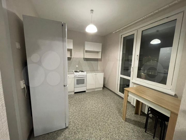 2-к. квартира, 65 м², 12/18 эт.