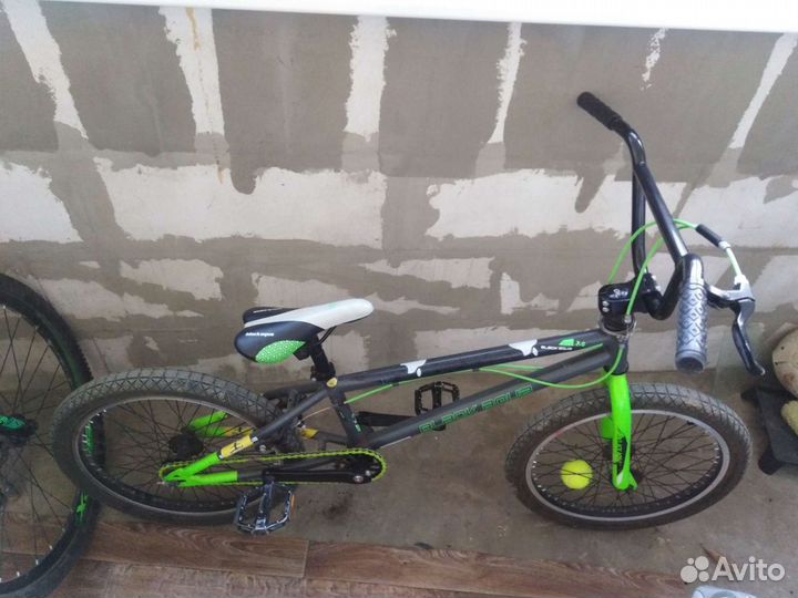 Продаю велосипед BMX black aqua