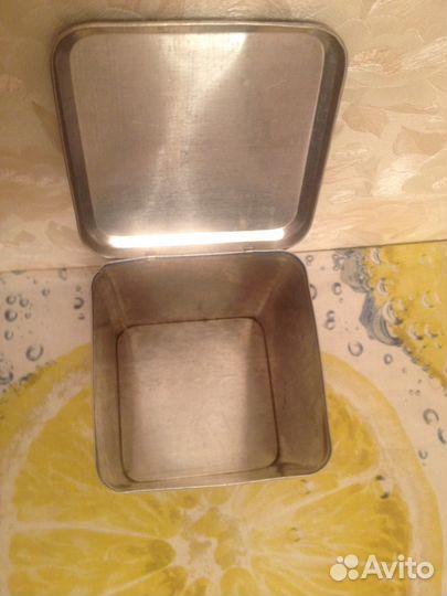 Контейнер металлический под сыпучие продукты