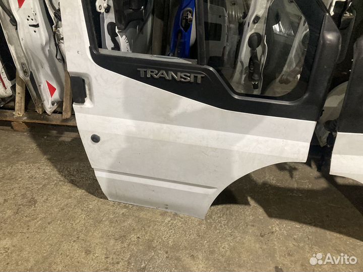 Передние двери Ford Transit