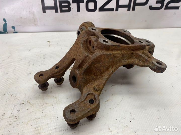 Кулак задний правый Kia Ceed хэтчбек G4FC 2009