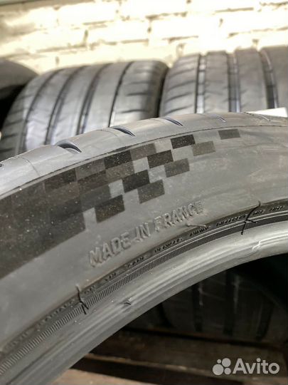 Michelin Pilot Sport 4 S 315/30 R21 и 275/35 R21