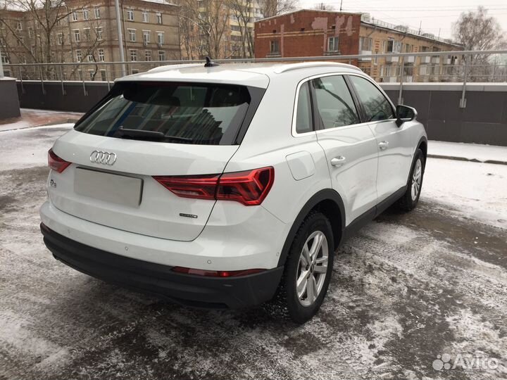 Audi Q3 2.0 AMT, 2021, 145 153 км