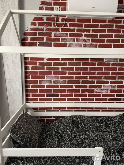 Кроватка домик +матрас