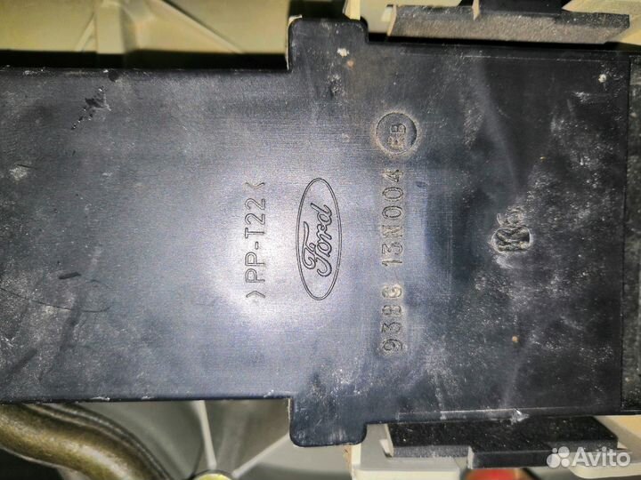 Фонарь задний правый ford mondeo 2