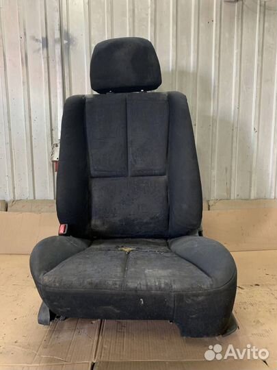 Сиденье переднее левое mitsubishi legnum EA1W