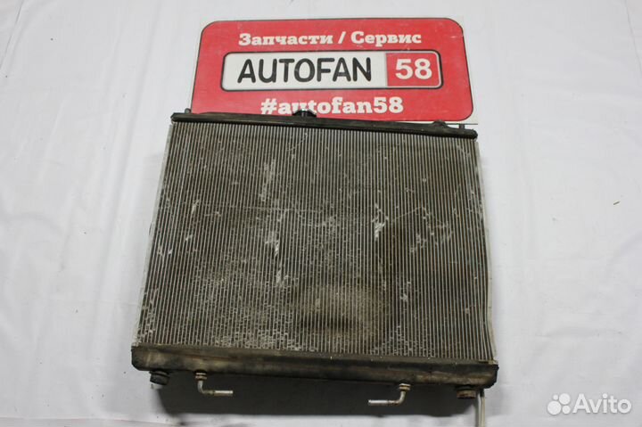 Радиатор двигателя Mitsubishi Pajero / Montero