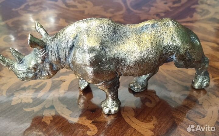 Статуэтка бронзовая носорог
