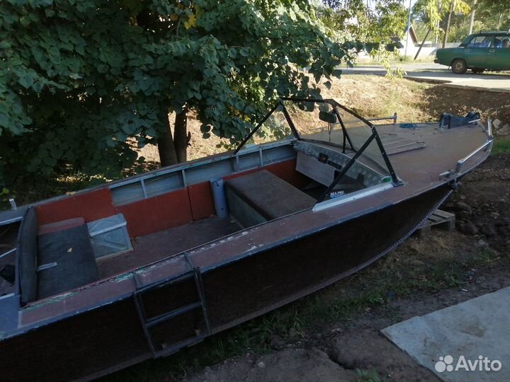 Моторная лодка Прогресс 4
