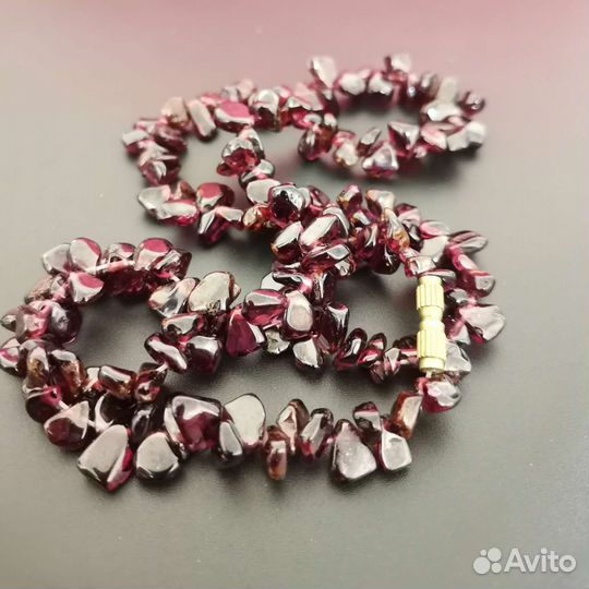 Бусы из натурального граната