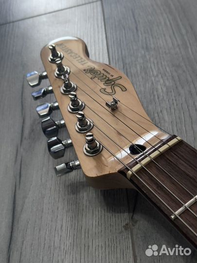 Squier by Fender Affinity Series Telecaster White