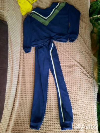 Спортивный костюм для девочки р.140-146