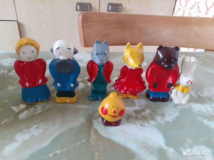 Игрушки СССР колкий пластик