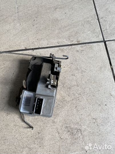 Пежо 306 замок двери задний правый