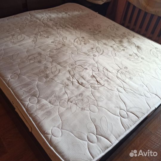 Матрас 160х200 бу