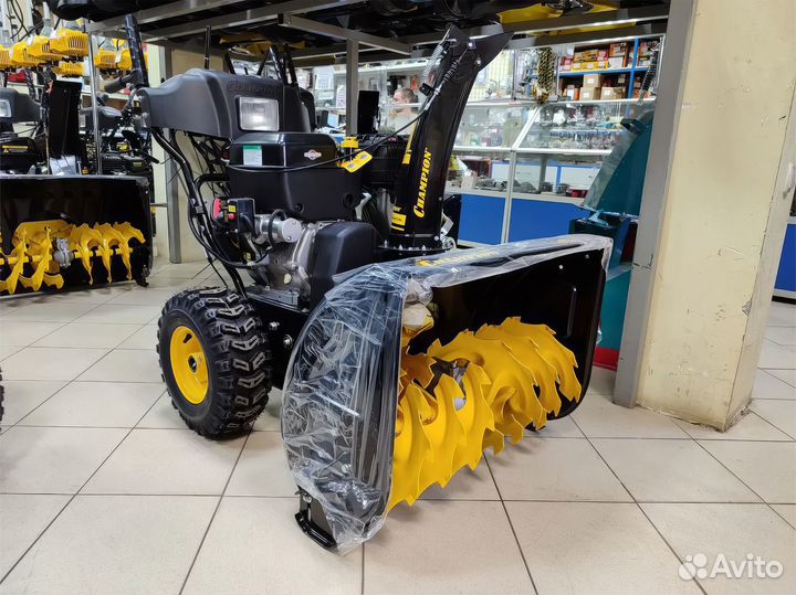 Снегоуборщик champion ST1170BS