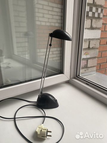 Лампа настольная с регулировкой высоты