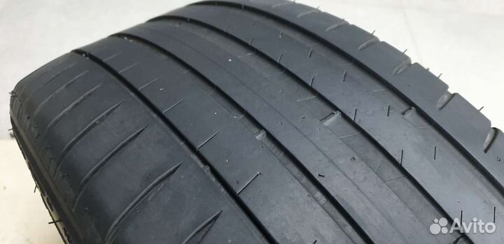 Michelin Pilot Sport 4 225/45 R17 94Y