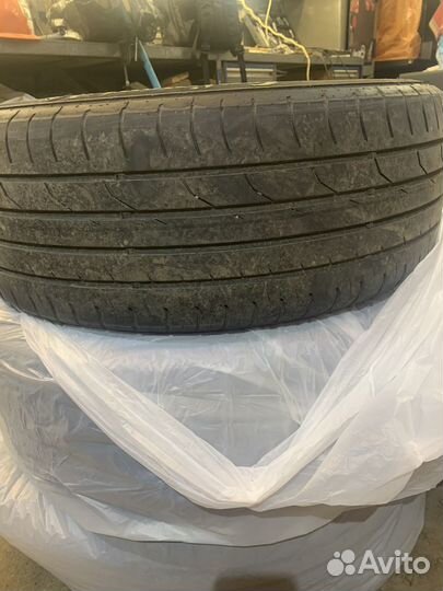 Continental ContiPremiumContact 2 215/55 R17 94V