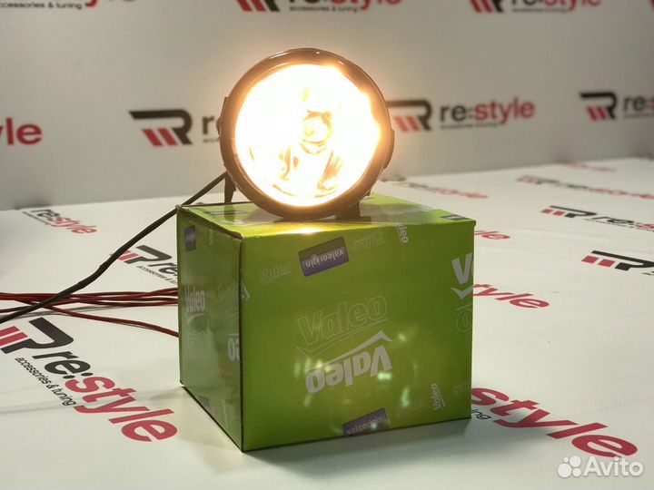 Туманки Nissan Без ушей Valeo R1829