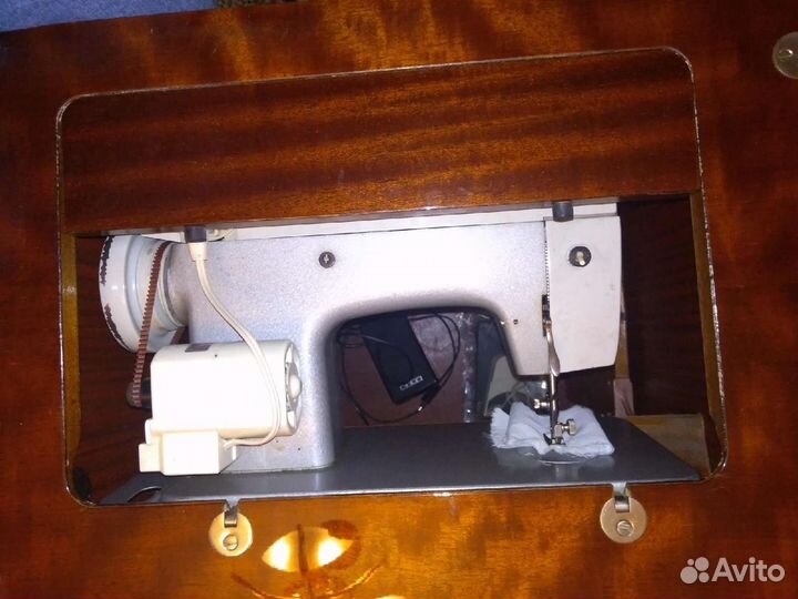 Швейная машина Чайка 3