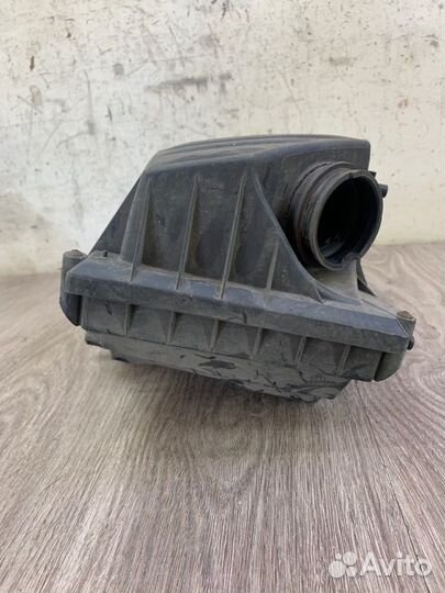 Корпус воздушного фильтра Opel Corsa C Z12XEP