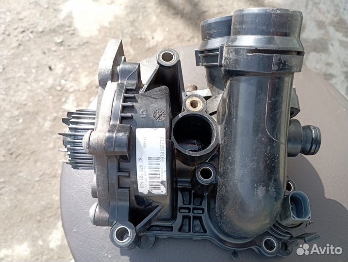 Помпа охлаждения Volkswagen Tiguan 2.0 TSI