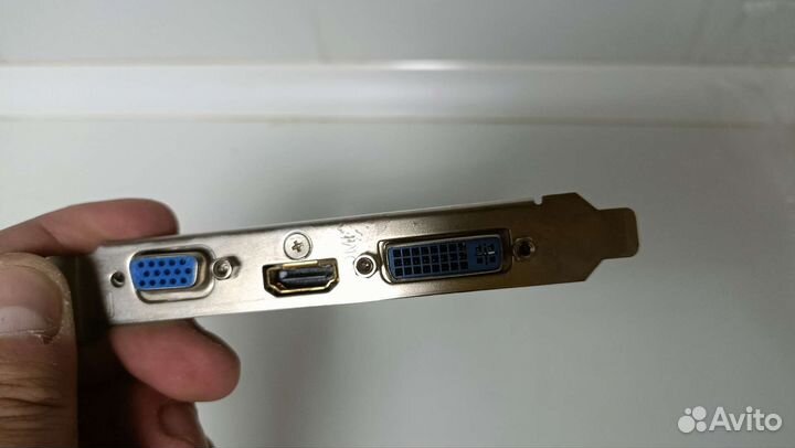 Видеокарта 8400GS 512Mb