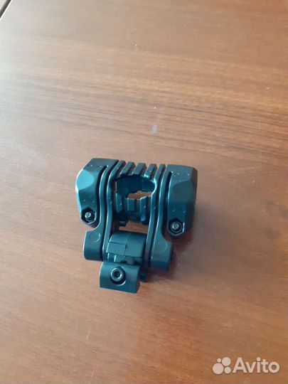 Крепление для подствольного фонаря