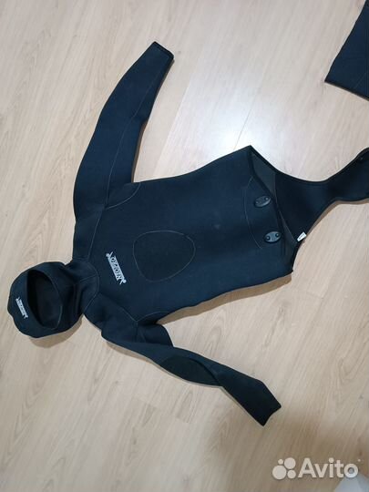 Гидрокостюм 5мм 50 размер