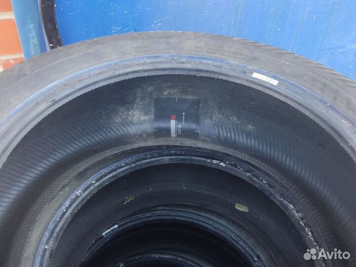 Gislaved Nord Frost 200 215/55 R17 98T