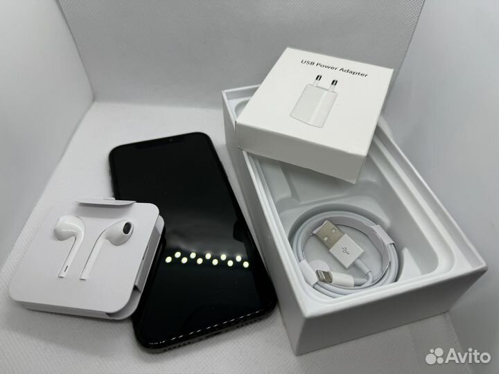 iPhone X, 64 ГБ