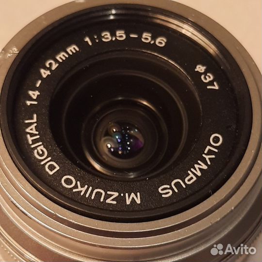 Olympus OM-D E-M10 Mark III