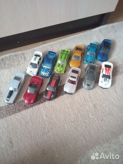 Машинки hot wheels