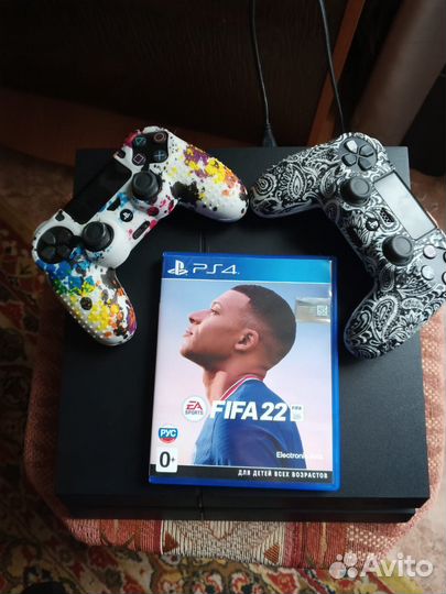 Игровая приставка ps4 бу