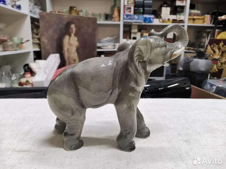Статуэтка Слон фарфоровый Германия (Ч)