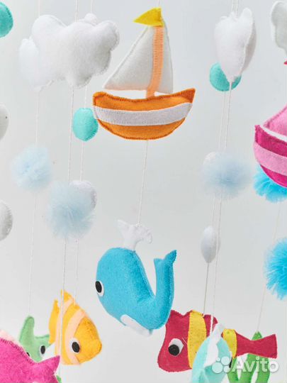 Мобиль на детскую кроватку