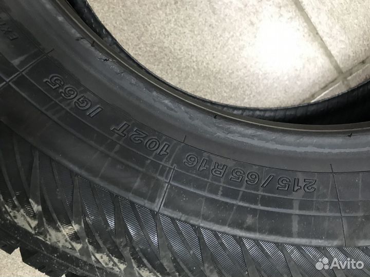 Yokohama Ice Guard IG65 215/65 R16 102T