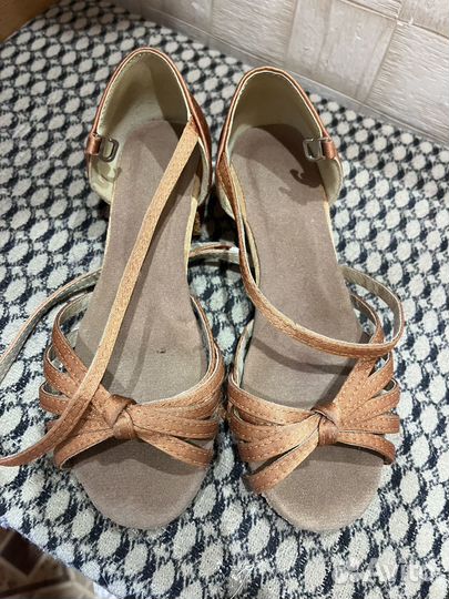 Бальные туфли