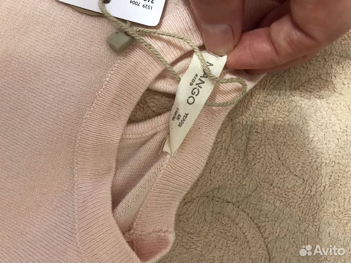 Свитер на девочку новый Mango