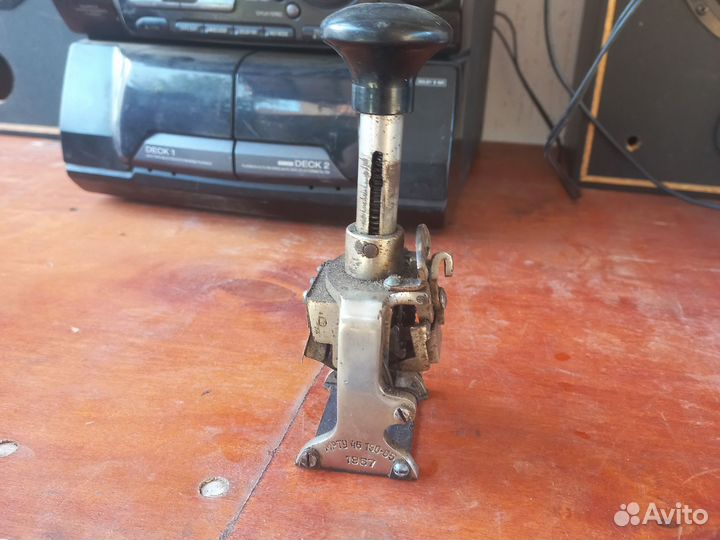 Датер ручной