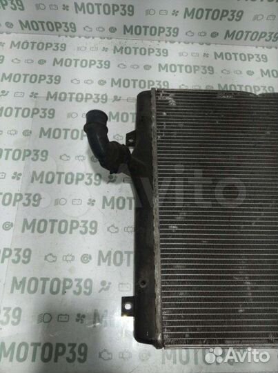 Радиатор охлаждения Volkswagen Passat B6 2.0TDI