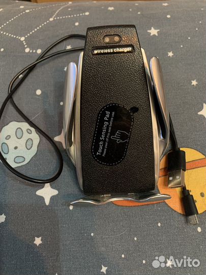 Сенсорный держатель для телефона в авто