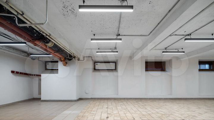 Сдам торговое помещение, 270.7 м²